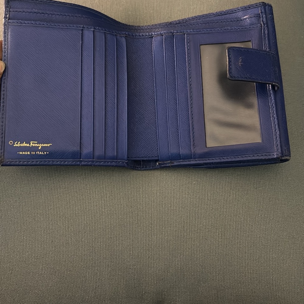 Ferragamo wallet - Picture 9 of 12